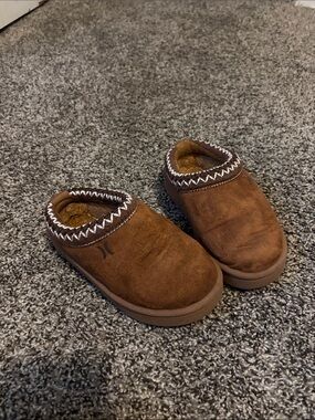 Hurley Chestnut Suede Slip-On House Shoes